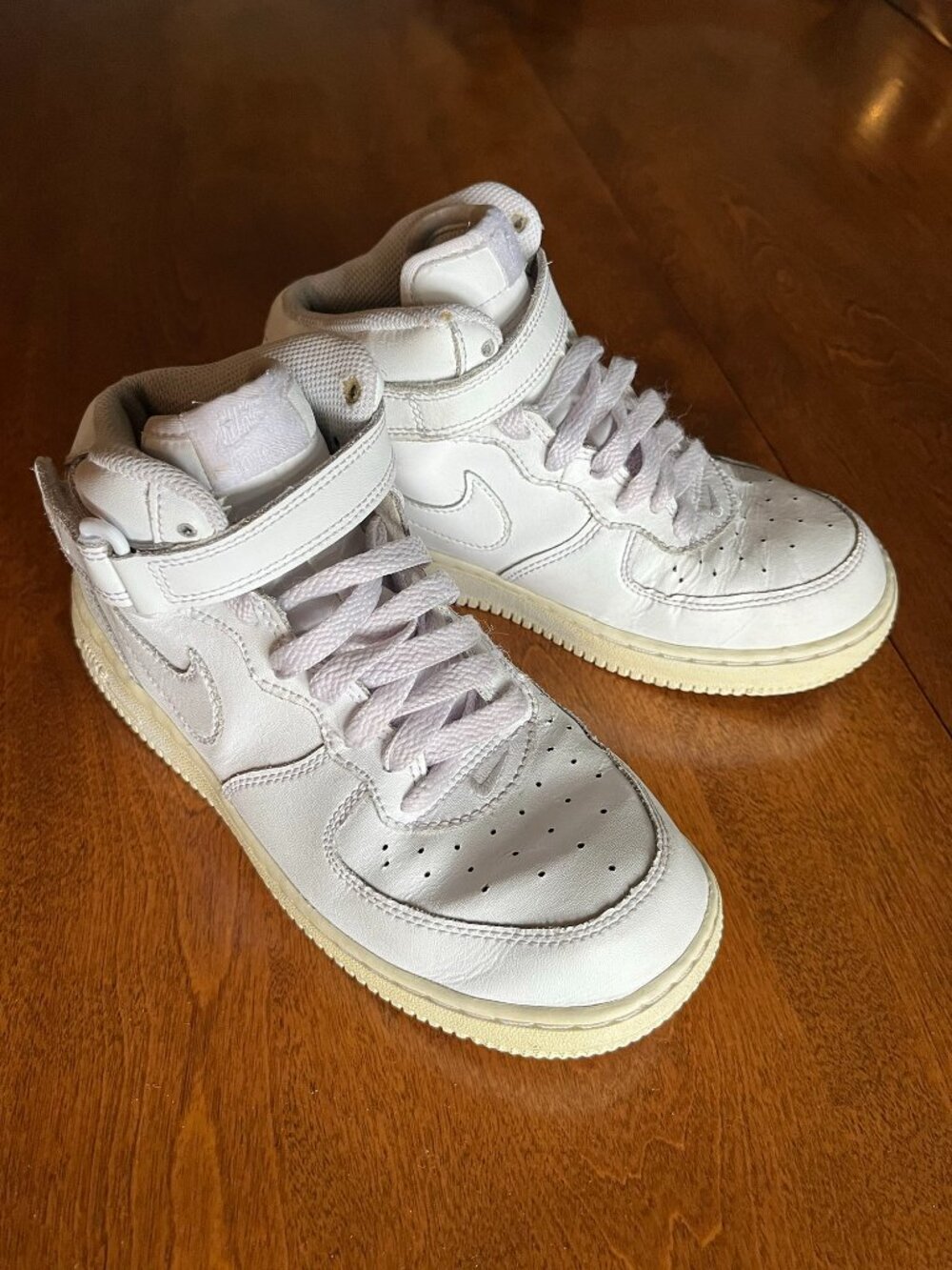 Nike Air Force 1 Mid white sneakers 3Y
